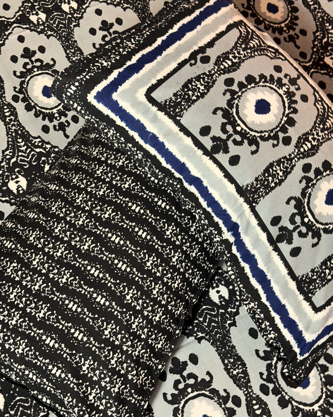 Phulkari Black &amp; White Printed Cotton Bedsheet With Pillow Covers – Soft Breathable Double Bed Sheet Set | Ethnic Geometric Design - FaagHomes