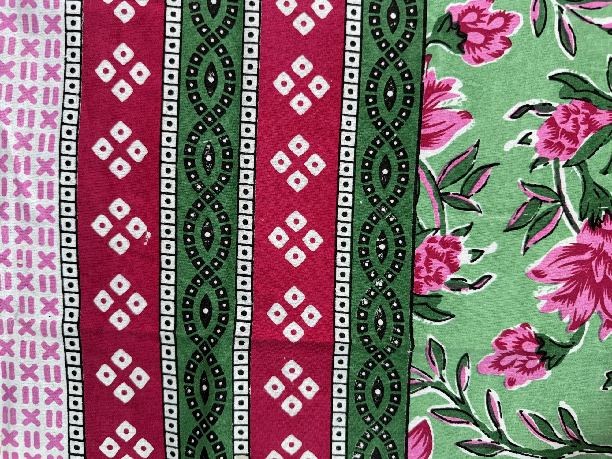 Mint Green Floral Printed Single Bedsheet with Pillow Cover – 60 x 90 Inch