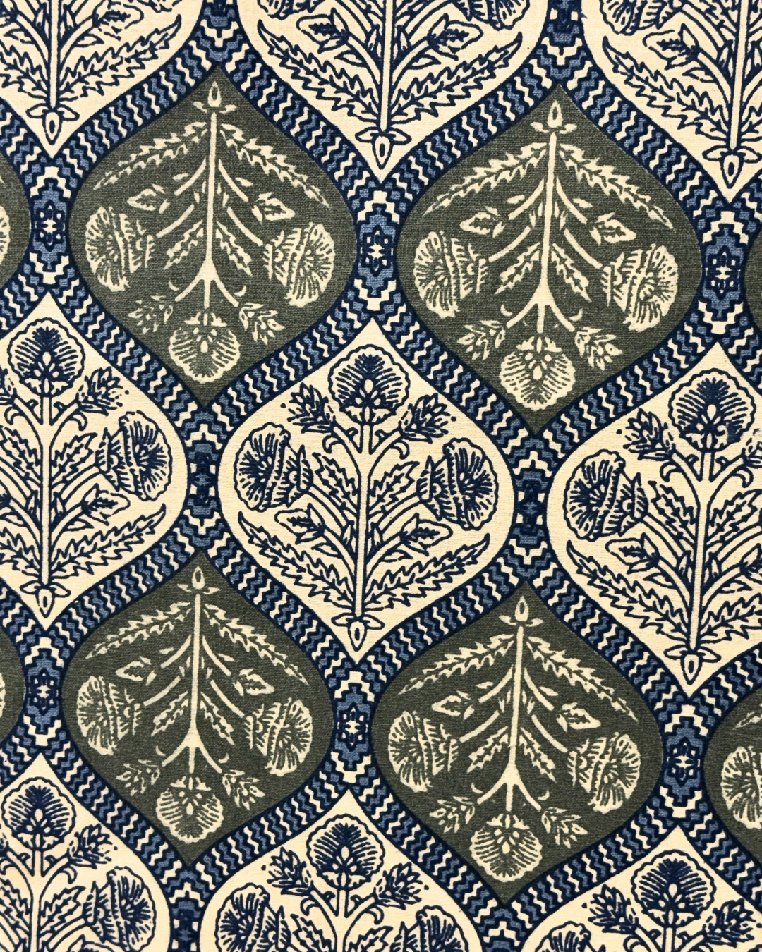 Jaipur Neel Buta Heritage King Bed Sheet And Two Pillow Covers 108X108 King Size - FaagHomes
