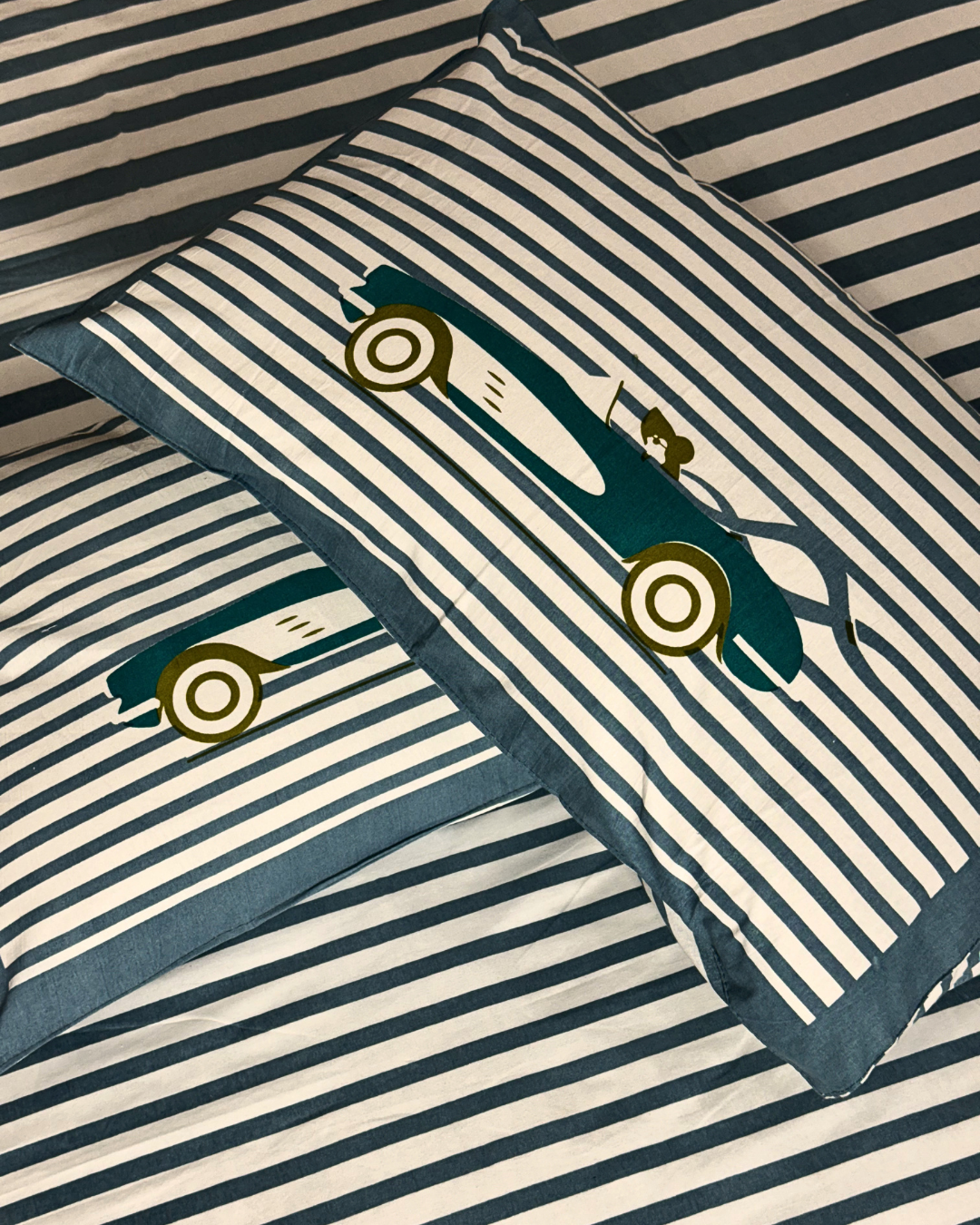 Jaipur Vintage Drive custom biggest King Xxl Bedsheet And Two Pillow Covers 120X120 - FaagHomes