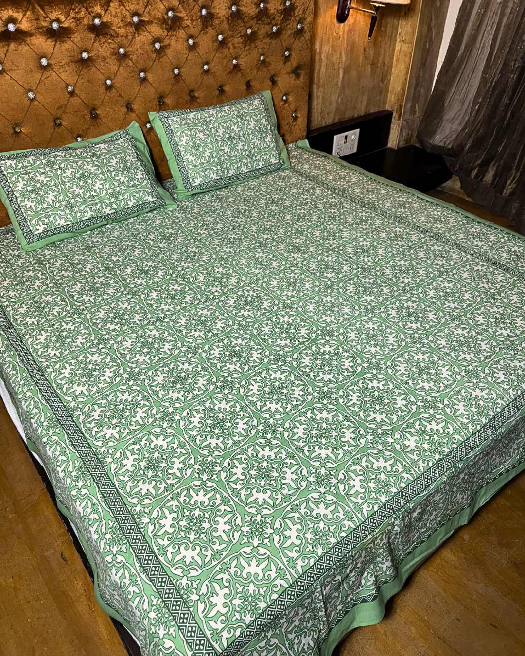 Maharaja Royal Mint Mughal Print Pure Cotton King Size Bedsheet And Two Pillow Covers 90 X 100 Inches - FaagHomes
