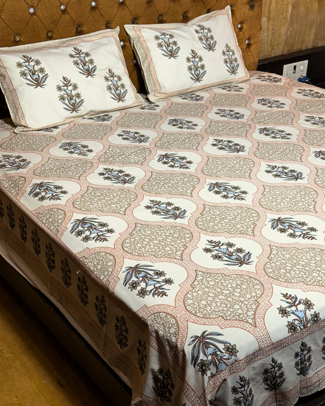 Maharaja Royal earthy  beige Cotton King Size Bedsheet  90x108 Inches - FaagHomes