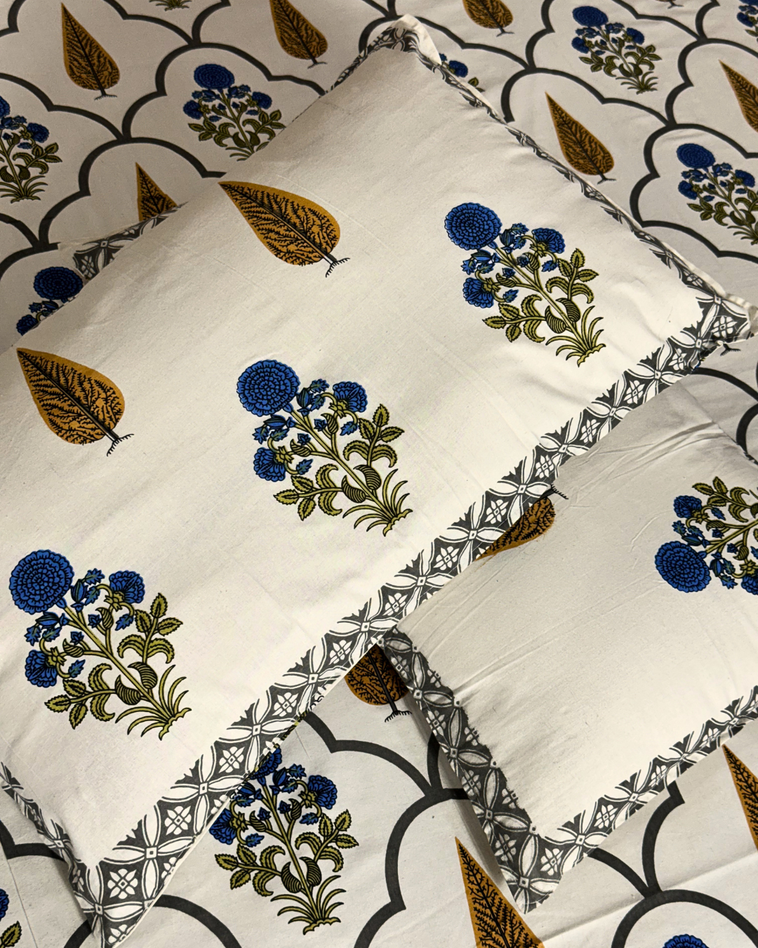 Neel Gulmohar Arch Double Bedsheet And Two Pillow Covers 90X108 - FaagHomes