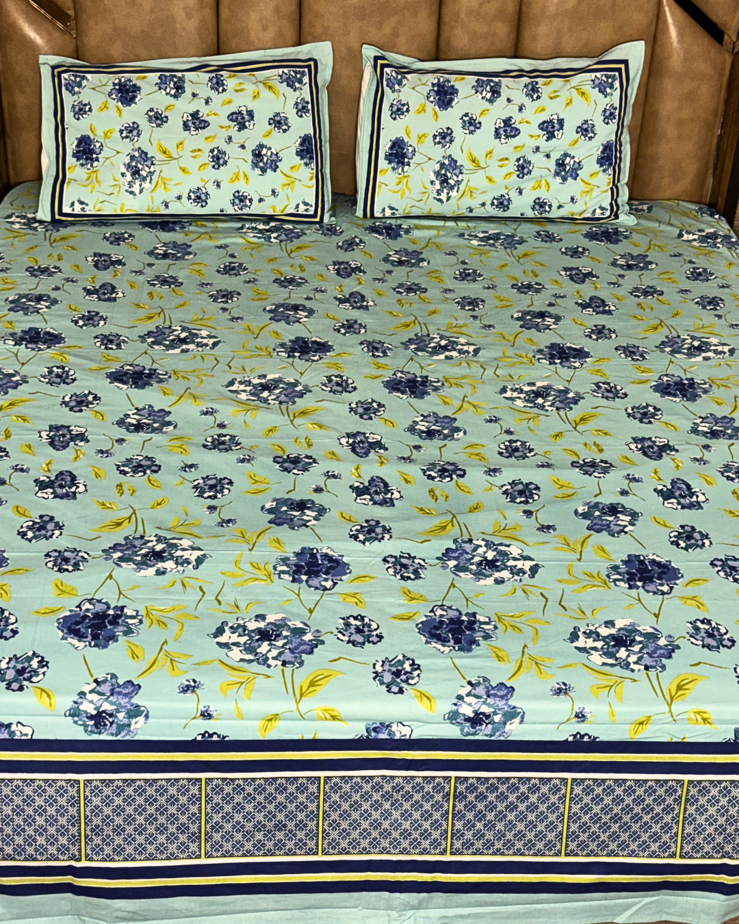 Neel Pushpa Garden King Xl Bed Sheet And Two Pillow Covers 108X108 - FaagHomes