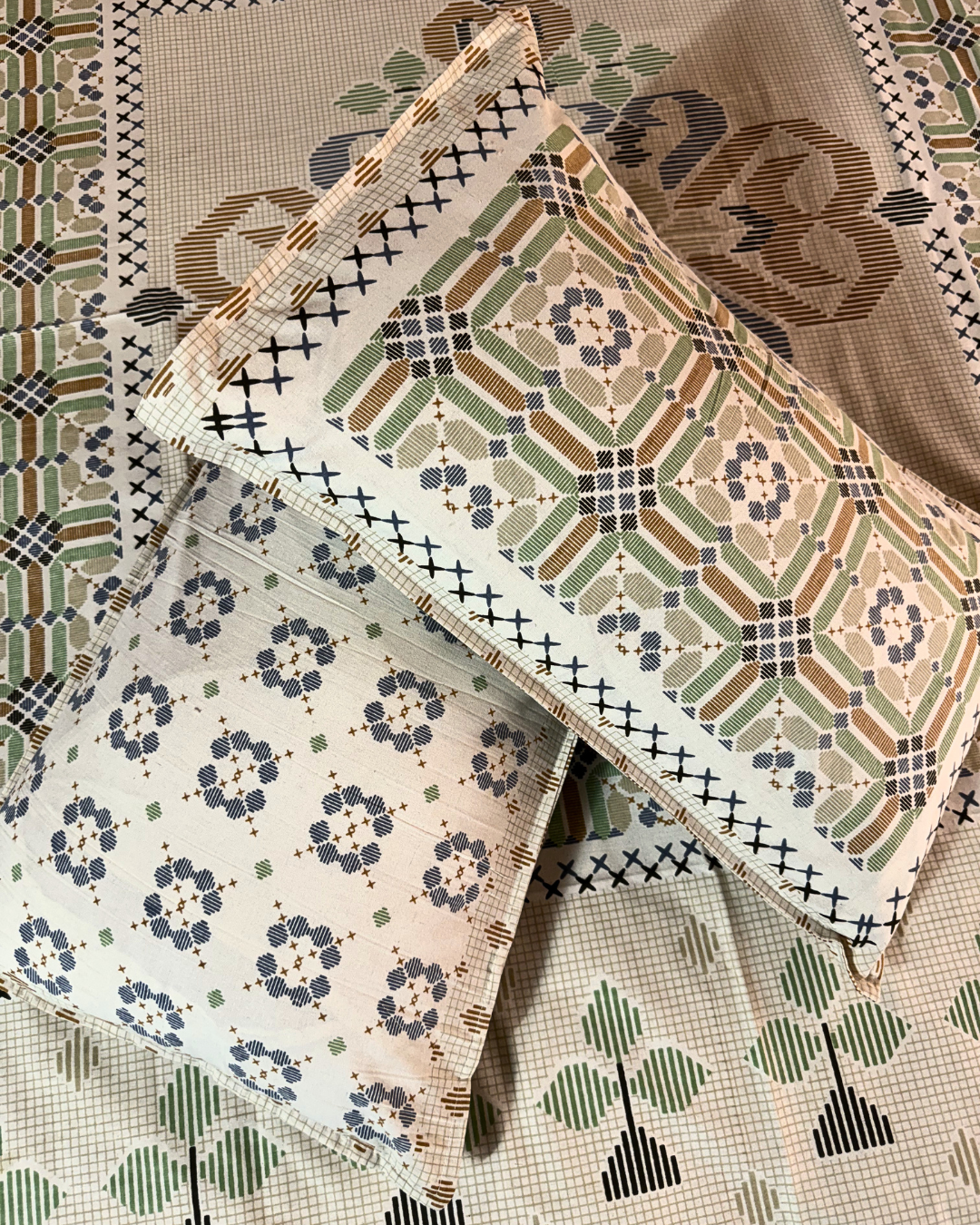 Mario Print Pastel Beige &amp; Green Geometric Cotton Bedsheet With Pillow Covers – Soft Breathable Double Bed Sheet Set | Modern Ethnic Design - FaagHomes