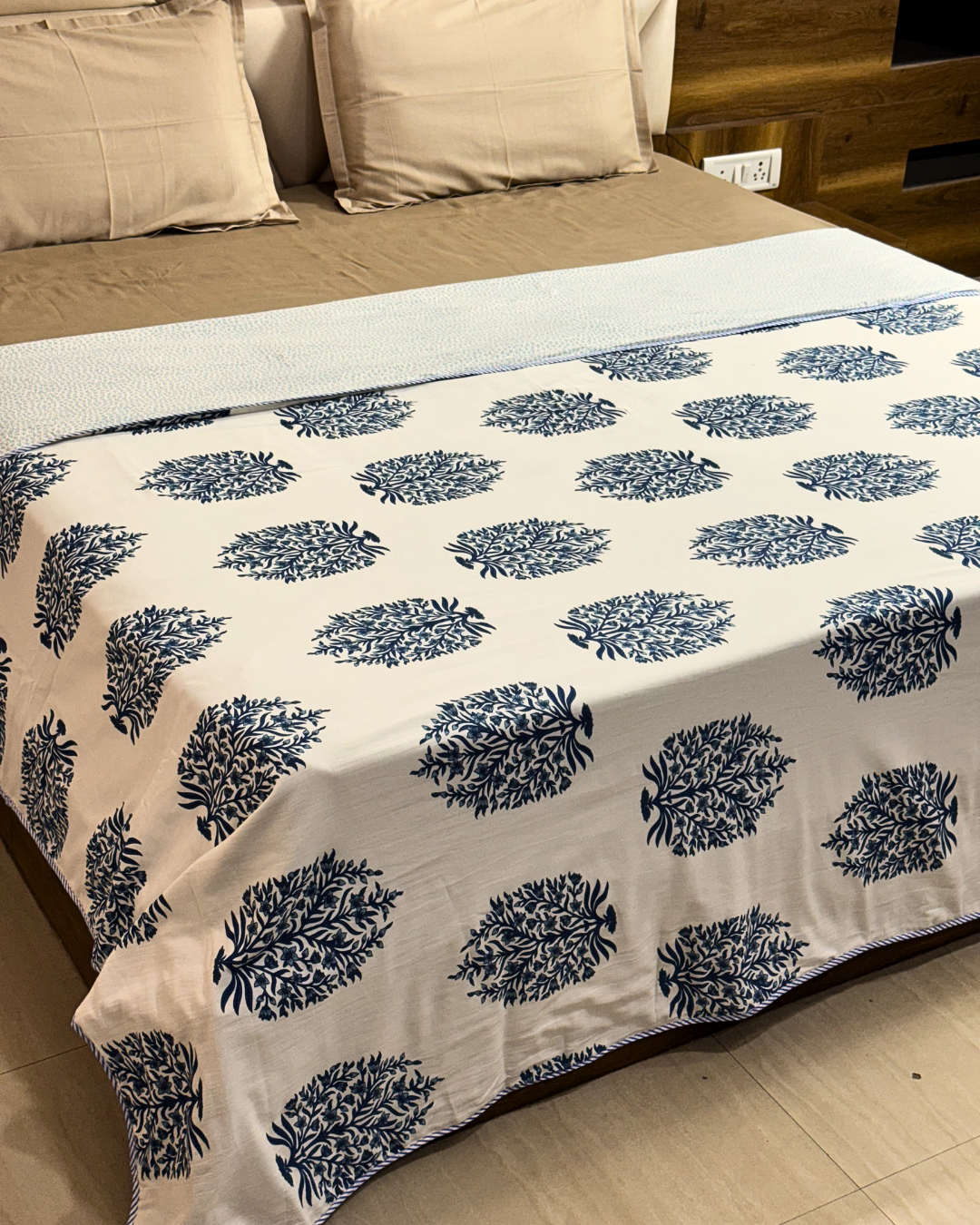 Premium Double Bed AC Dohar Blanket Pair | Reversible Blue Floral Lightweight Summer Blanket Set - FaagHomes