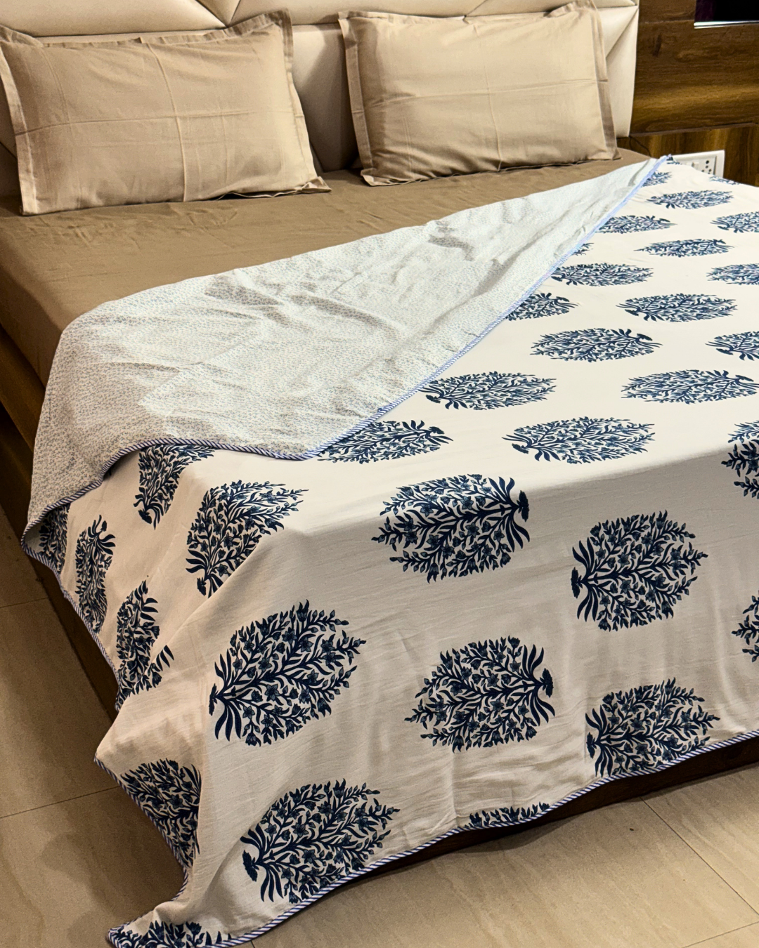 Premium Double Bed AC Dohar Blanket Pair | Reversible Blue Floral Lightweight Summer Blanket Set - FaagHomes