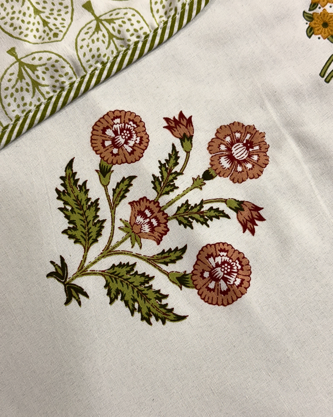 Premium Floral Single Bed AC Dohar Blanket Pair | Soft Lightweight Reversible Summer Blanket Set - FaagHomes
