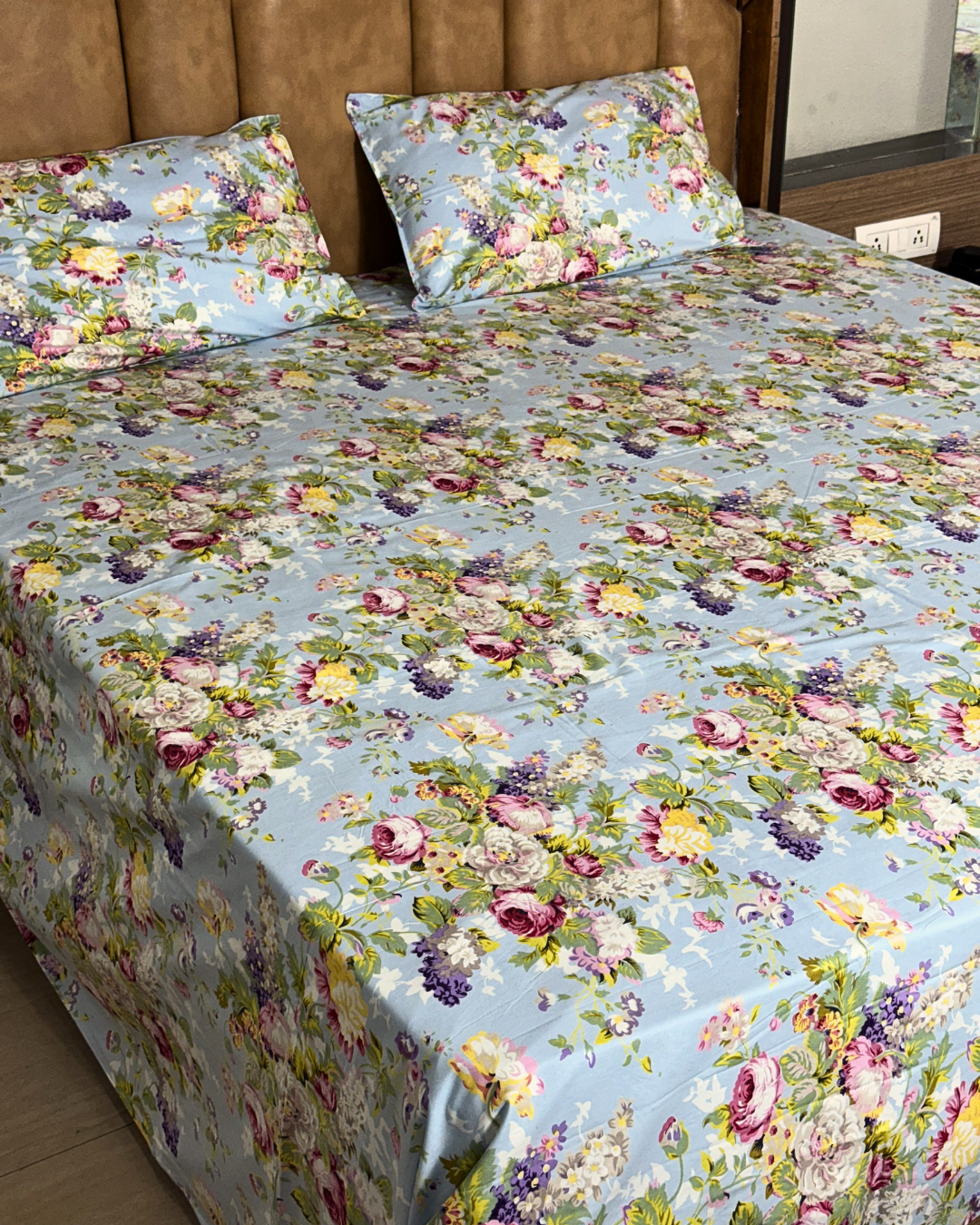 Rang Rajmahal Blue Booti Pure Cotton King Size Bedsheet And Two Pillow Covers 90X108 - FaagHomes