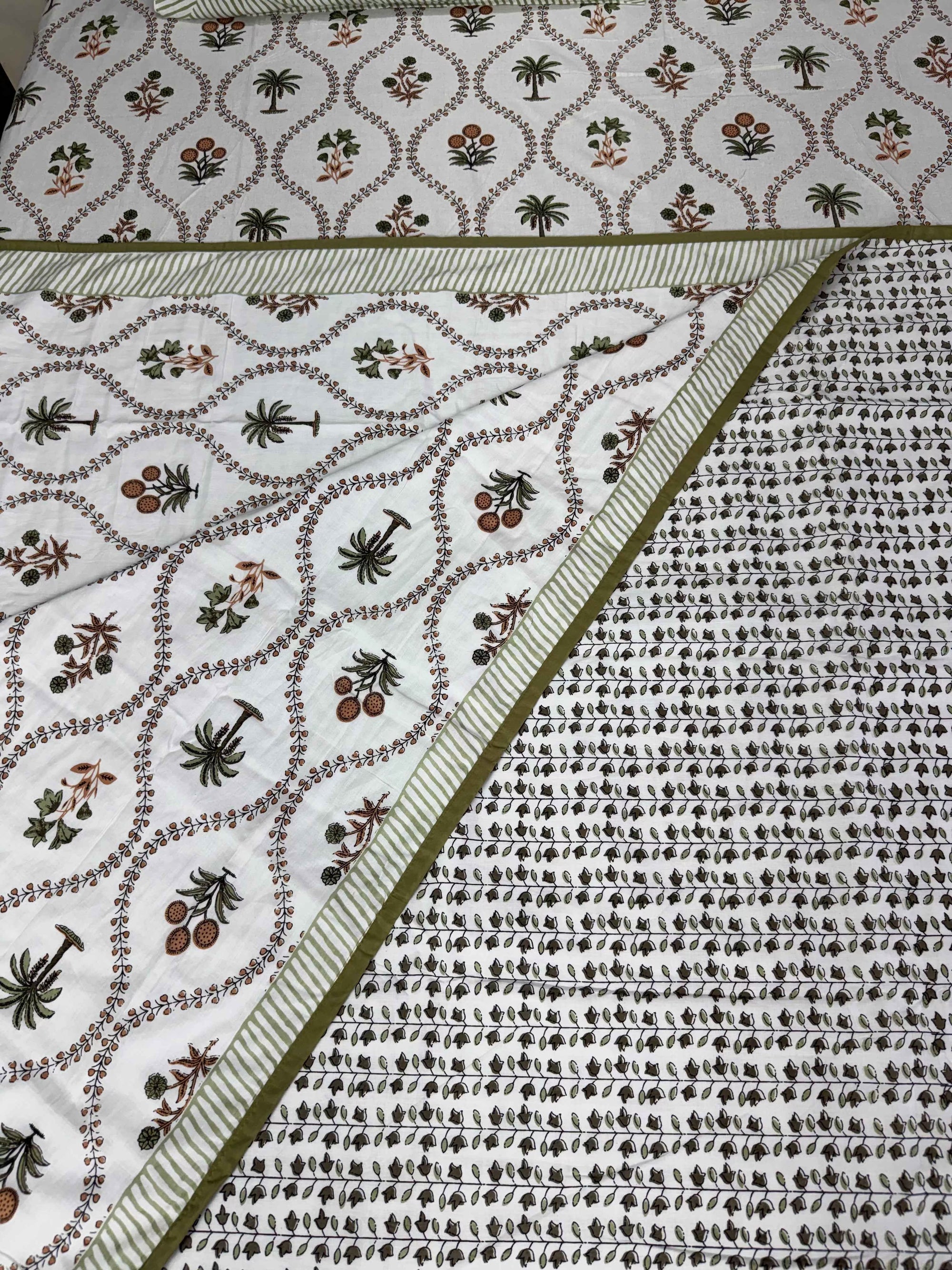 Palm & Floral Premium Cotton Dohar Set with Bedsheet – 4 PC Double Bed Set